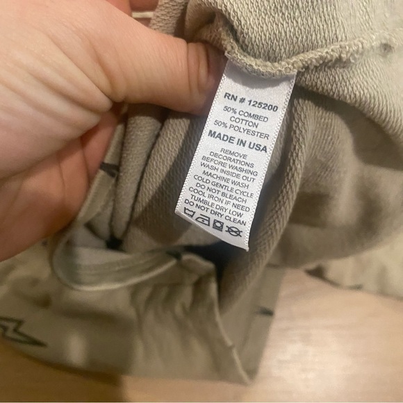Cozii sage green sweatshirt boys lightning Bolts 6 Made in USA - Picture 3 of 5